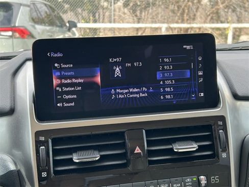 Used 2023 Lexus GX 460 Premium image 22