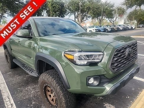 Used 2021 Toyota Tacoma TRD Off-Road w/ TRD Premium Off Road Package image 1