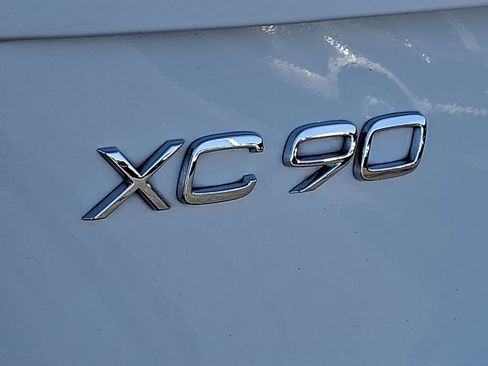 Used 2022 Volvo XC90 T6 Inscription w/ Lounge Package image 33