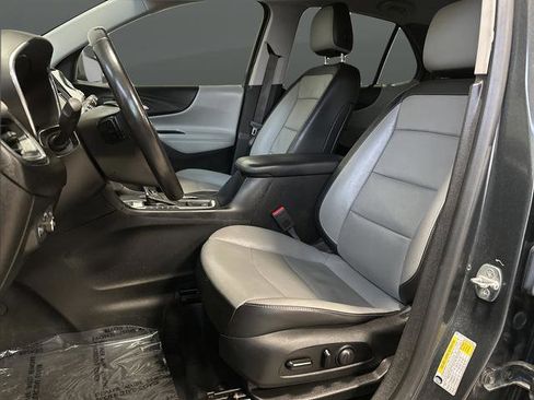 Used 2020 Chevrolet Equinox Premier image 4