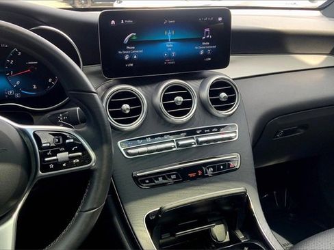 Used 2022 Mercedes-Benz GLC 300 image 5
