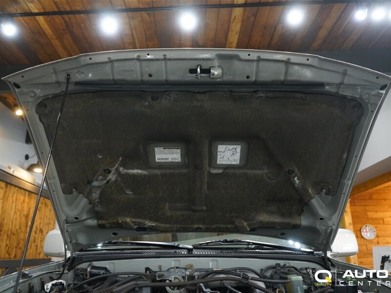 Used 1999 Toyota 4Runner SR5 AWD/4WD image 14