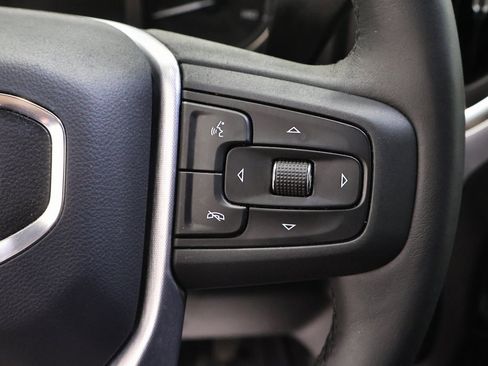 Used 2020 GMC Sierra 1500 SLE w/ SLE Value Package image 24