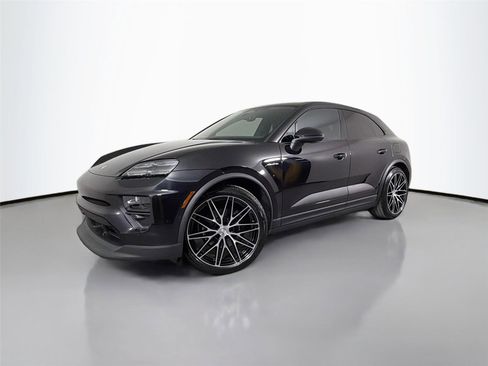 Certified 2026 Porsche Macan Electric RWD image 1