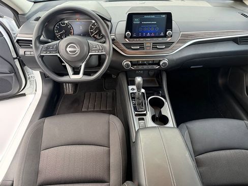 Used 2023 Nissan Altima 2.5 SV image 23