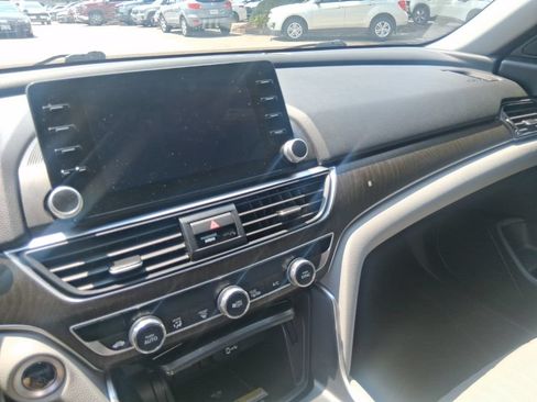Used 2021 Honda Accord EX-L image 9