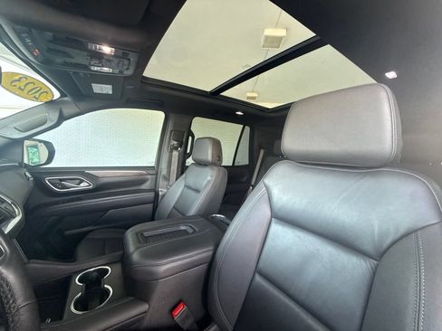 Used 2023 Chevrolet Tahoe Z71 w/ Luxury Package AWD/4WD image 28
