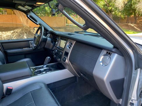 Used 2016 Ford Expedition Limited AWD/4WD image 64