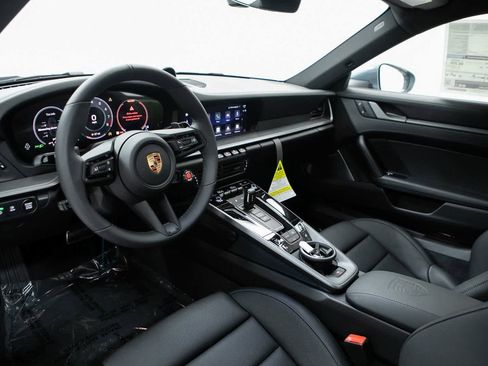 New 2026 Porsche 911 Carrera image 4