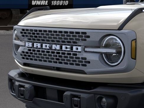 New 2026 Ford Bronco Badlands AWD/4WD image 23