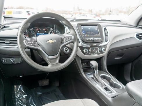 Used 2022 Chevrolet Equinox LS w/ LS Convenience Package AWD/4WD image 13