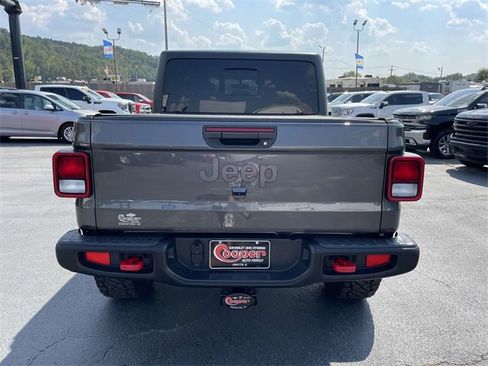 Used 2022 Jeep Gladiator Rubicon w/ Trailer Tow Package image 3