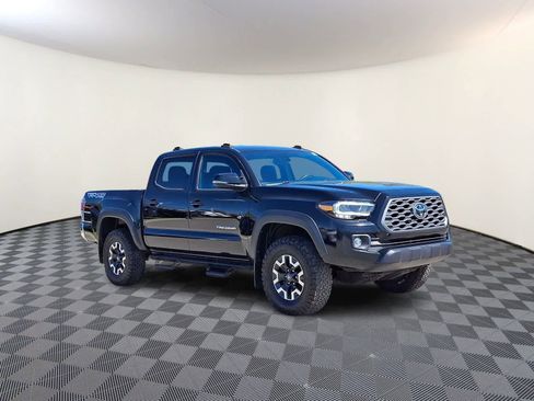 Certified 2021 Toyota Tacoma TRD Off-Road AWD/4WD image 5