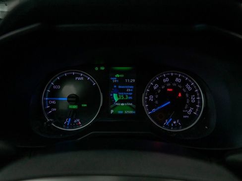 Used 2022 Toyota RAV4 XLE w/ XLE Grade Weather Package AWD/4WD image 17