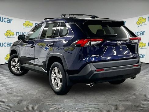 Certified 2022 Toyota RAV4 XLE w/ Convenience Package AWD/4WD image 4