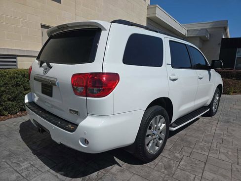 Used 2014 Toyota Sequoia Limited image 3