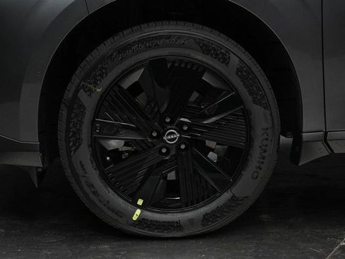 New 2025 Nissan Murano SV image 8