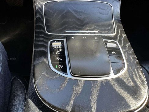 Used 2022 Mercedes-Benz E 350 4MATIC Sedan image 32