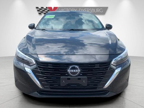 Used 2025 Nissan Sentra SV FWD image 9
