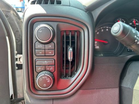 Used 2025 Chevrolet Silverado 1500 Custom Trail Boss AWD/4WD image 18