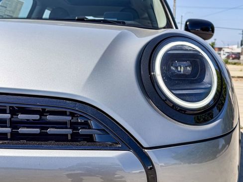 New 2026 MINI Cooper 2-Door Hardtop FWD image 9