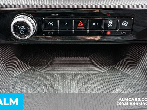 Used 2025 Ford Explorer ST-Line AWD/4WD image 43