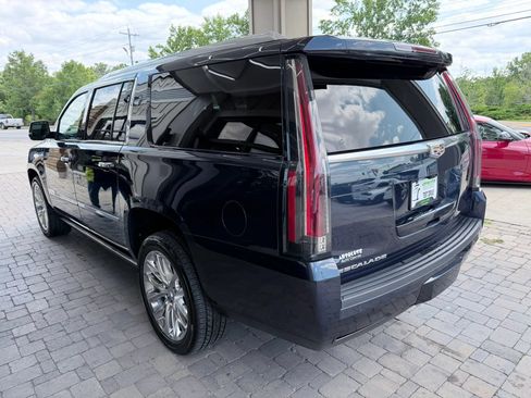 Used 2020 Cadillac Escalade ESV Premium Luxury AWD/4WD image 72