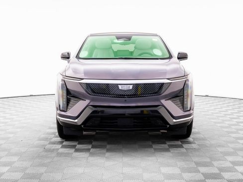 New 2026 Cadillac Optiq Luxury 1 image 2