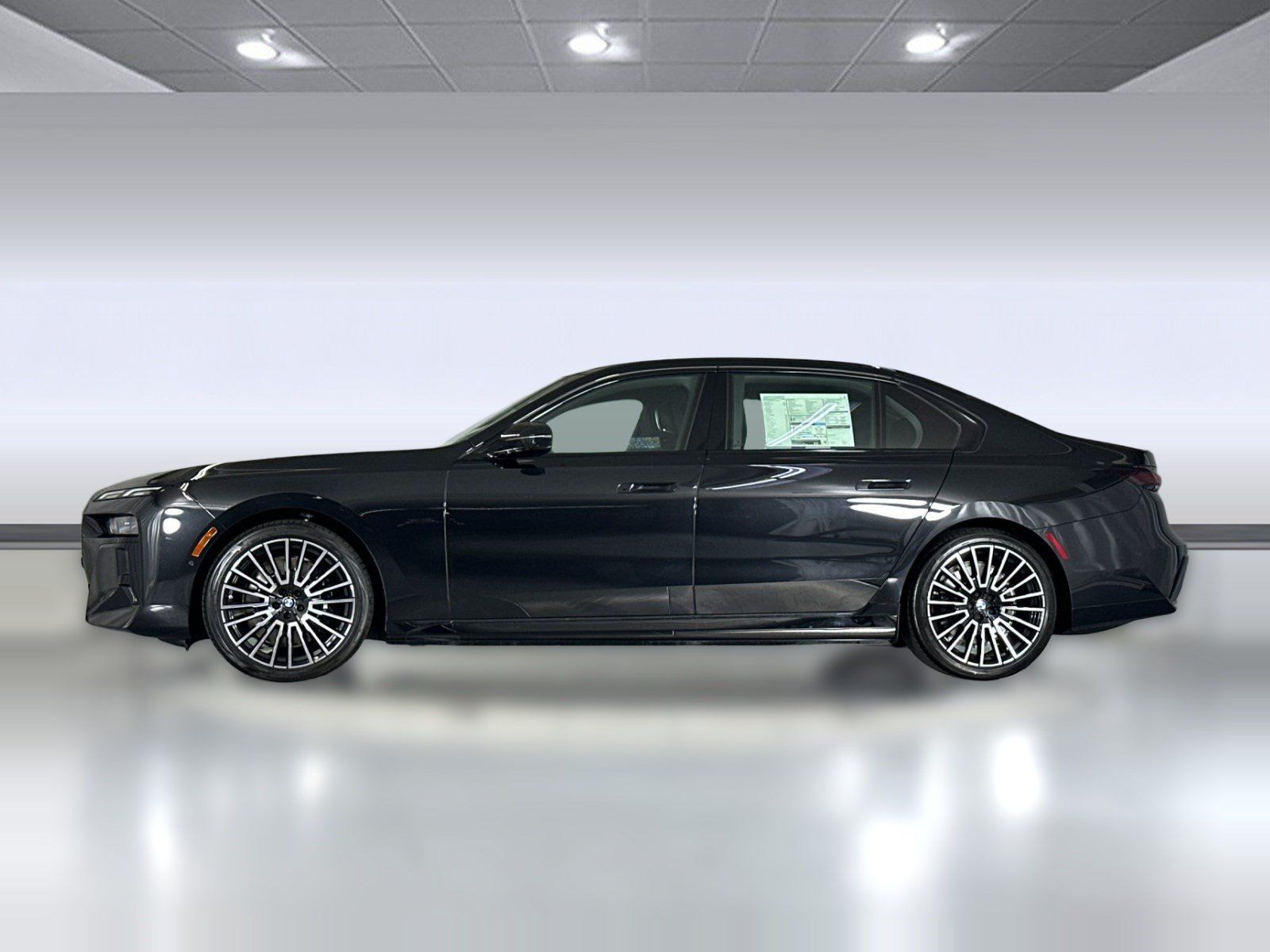 Used 2026 BMW i7 xDrive60 w/ M Sport Package RWD image 2