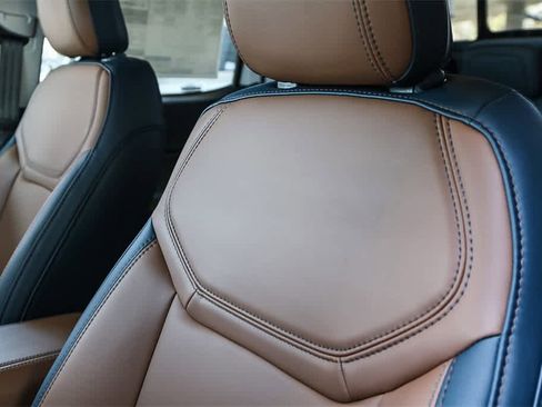 New 2024 Ford Maverick Lariat w/ 4K Tow Package image 24