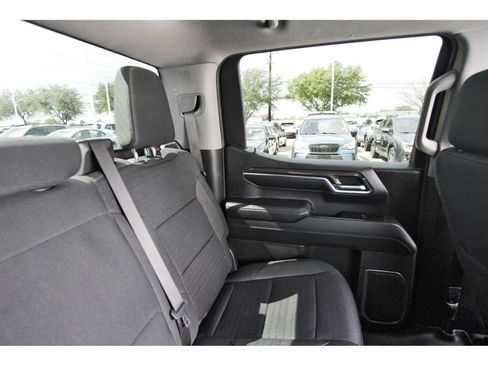 Used 2023 Chevrolet Silverado 1500 RST w/ Z71 Off-Road Package AWD/4WD image 12