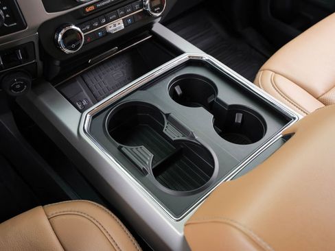 Used 2022 Ford F350 Lariat w/ Lariat Ultimate Package image 10