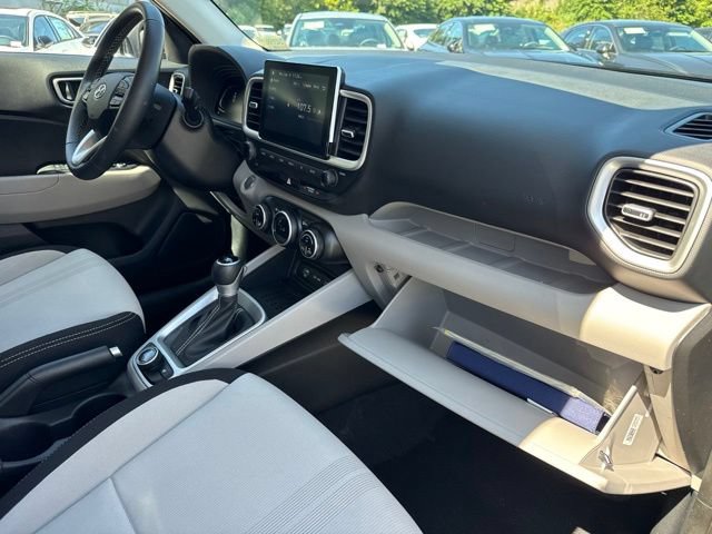 Used 2026 Hyundai Venue SEL FWD image 26