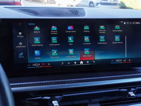 Certified 2025 BMW X5 M60i image 27