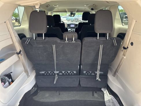 Used 2023 Chrysler Voyager LX FWD image 20