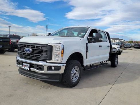New 2025 Ford F250 XL w/ XL Chrome Package image 4