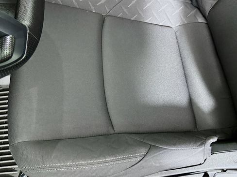 Certified 2025 Toyota Tacoma SR5 AWD/4WD image 19