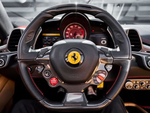 Used 2012 Ferrari 458 Spider RWD image 50
