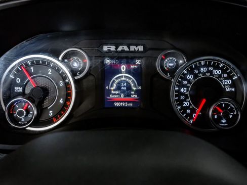 Used 2024 RAM 3500 Tradesman w/ Chrome Appearance Group image 19