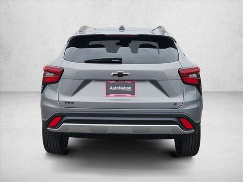 New 2026 Chevrolet Trax LT w/ Driver Confidence Package image 8