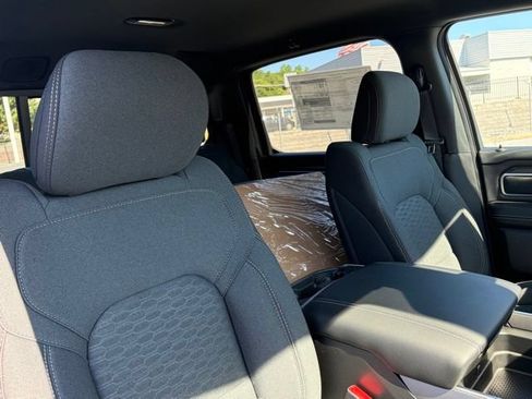 New 2026 RAM 1500 4x4 Crew Cab image 27