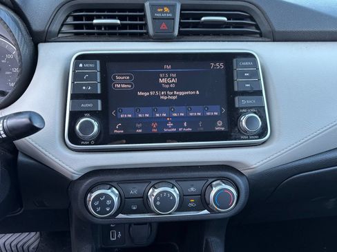 Used 2021 Nissan Versa SV FWD image 8