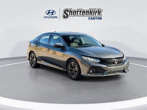 Used 2019 Honda Civic EX image 2