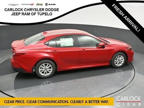 Used 2025 Toyota Camry LE w/ Convenience Package FWD image 32