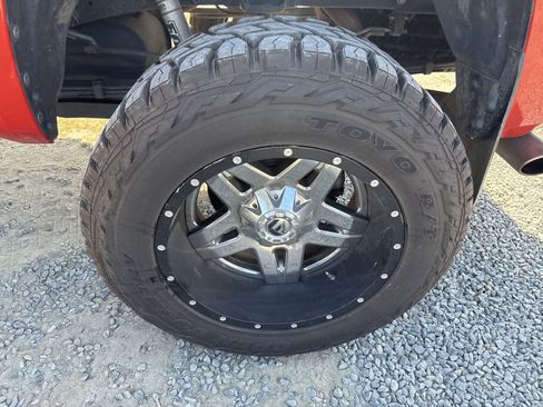 Used 2016 Toyota Tundra SR5 w/ TRD Off Road Package image 16