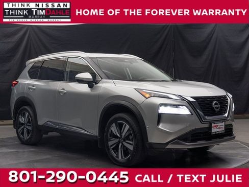 Used 2023 Nissan Rogue SL w/ SL Premium Package image 1