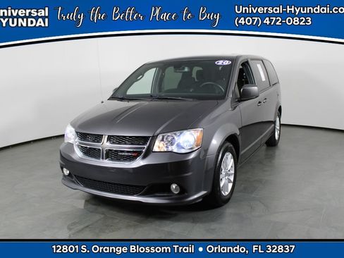 Used 2020 Dodge Grand Caravan SE FWD image 1
