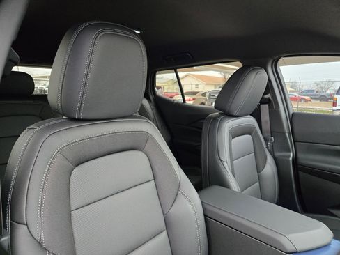 Certified 2026 Chevrolet Equinox EV LT image 30