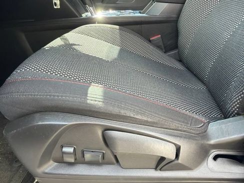 Used 2017 Chevrolet Equinox LT FWD image 11