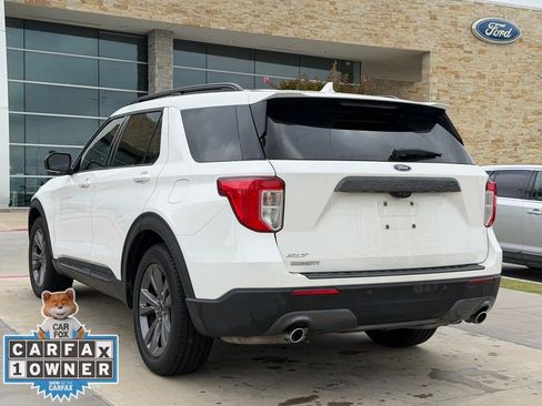 Used 2021 Ford Explorer XLT w/ Equipment Group 202A RWD image 10